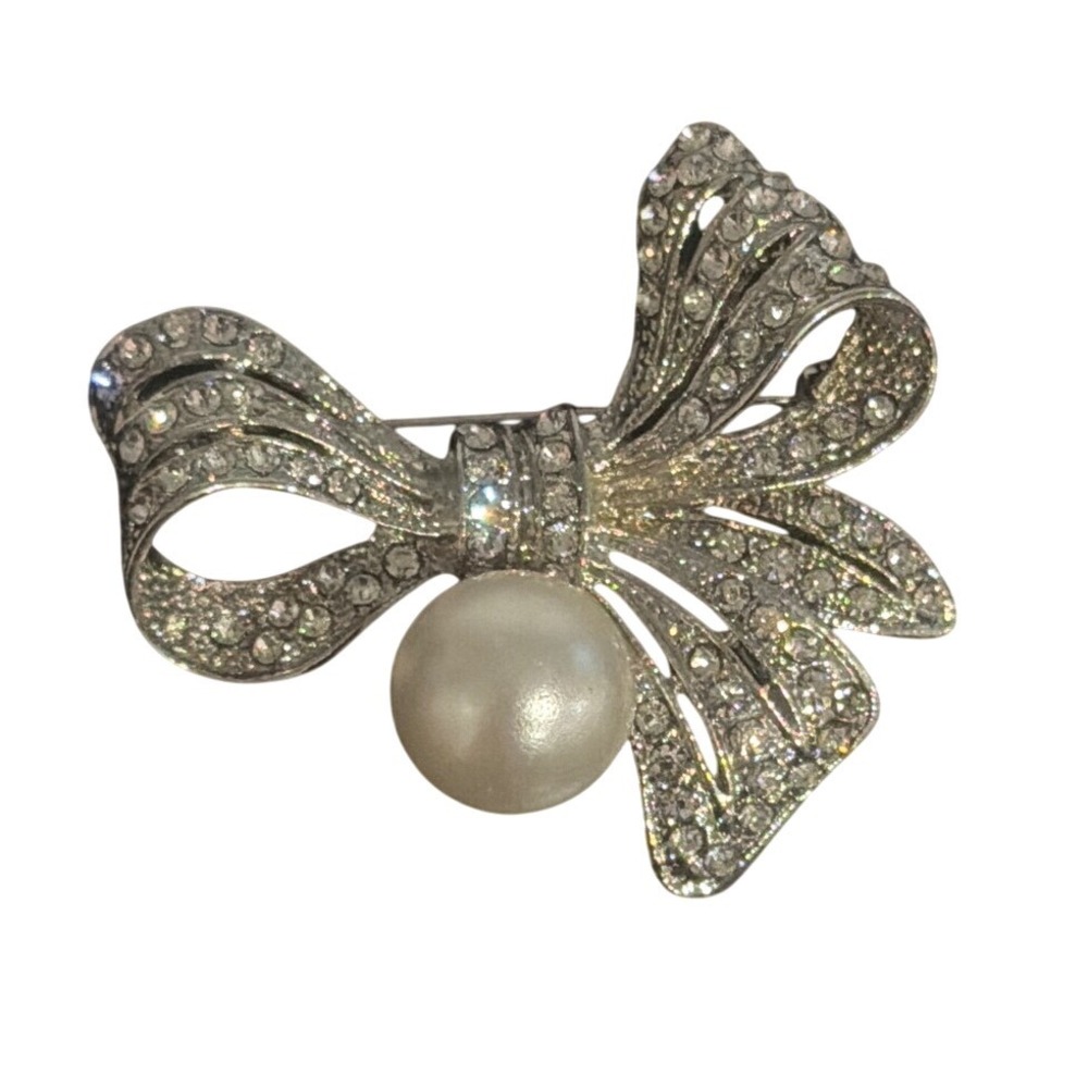 Vintage Silver Tone Rhinestone Bow Brooch with Faux Pearl Accent Style Pin - Picture 2 of 3
